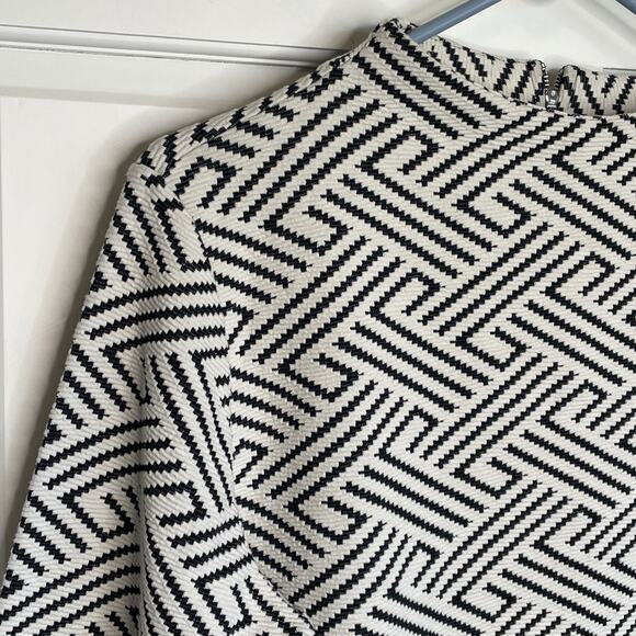 Anthropologie W5 Women's Geometric Mock Neck Blouse Top Sz L Retro Modern City - Picture 3 of 8